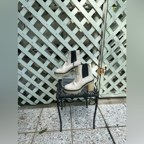Free People James Chelsea Boots - Picture 3 of 15